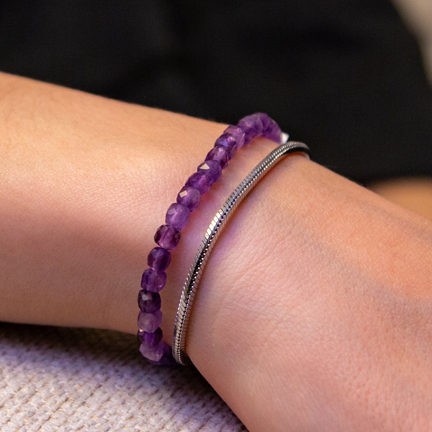 AMETHYST CUBE ARMBAND FACETTIERT 4MM - SET 1 DAMEN - BONES & BUDDHAS
