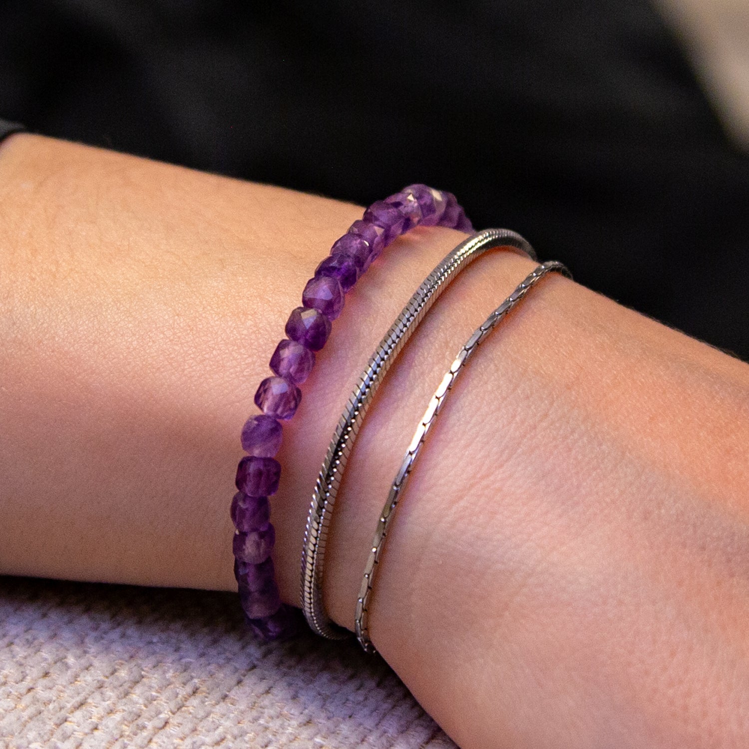 AMETHYST CUBE ARMBAND FACETTIERT 4MM - SET 2 DAMEN - BONES & BUDDHAS