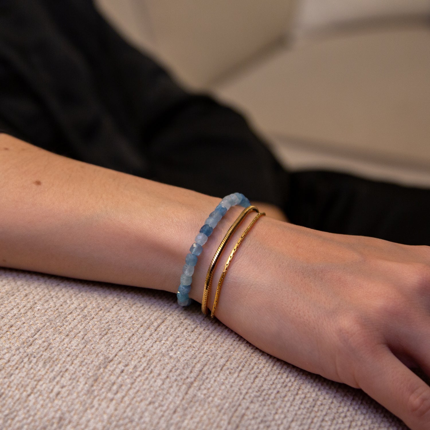 AQUAMARINE CUBE ARMBAND FACETTIERT 4MM - SET 2 DAMEN - BONES & BUDDHAS