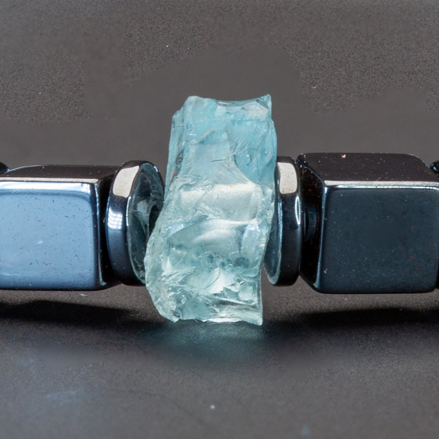 Aquamarine und Hämatit glossy Armband 4mm- März Birthstone - BONES & BUDDHAS