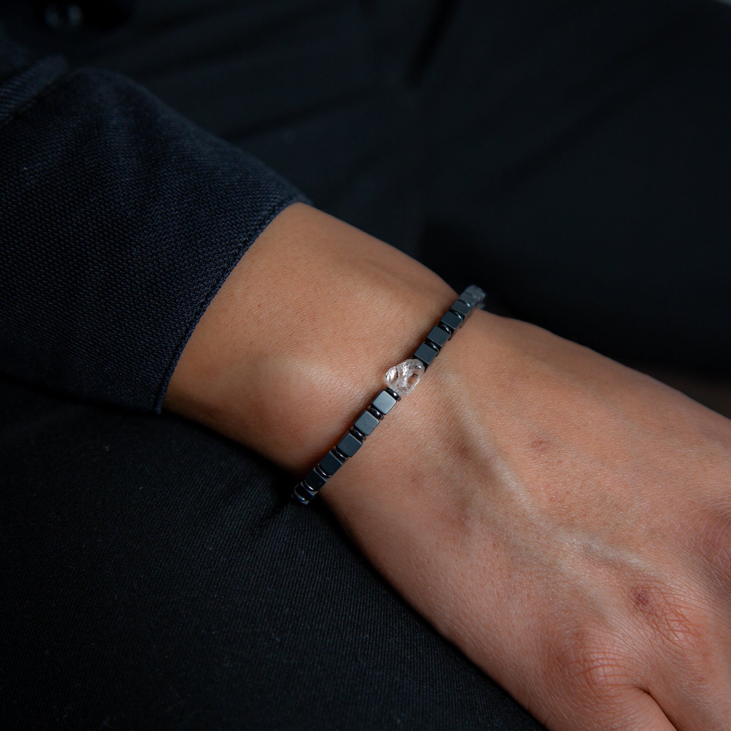 Bergkristall und Hämatit matt Armband 4mm- April Birthstone - BONES & BUDDHAS