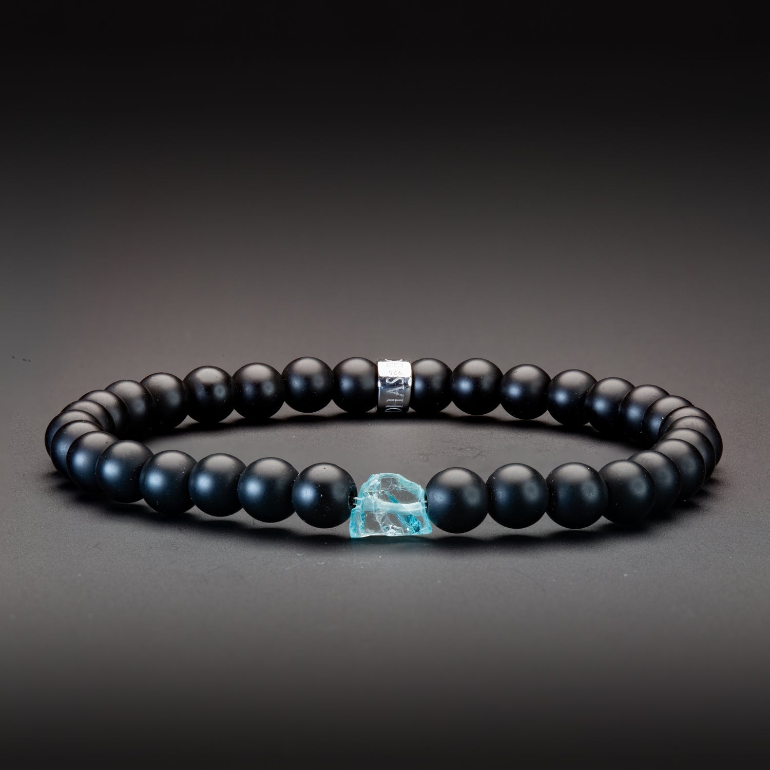 Blauer Topaz und Black Onyx matt Armband 6mm- Dezember Birthstone - BONES & BUDDHAS