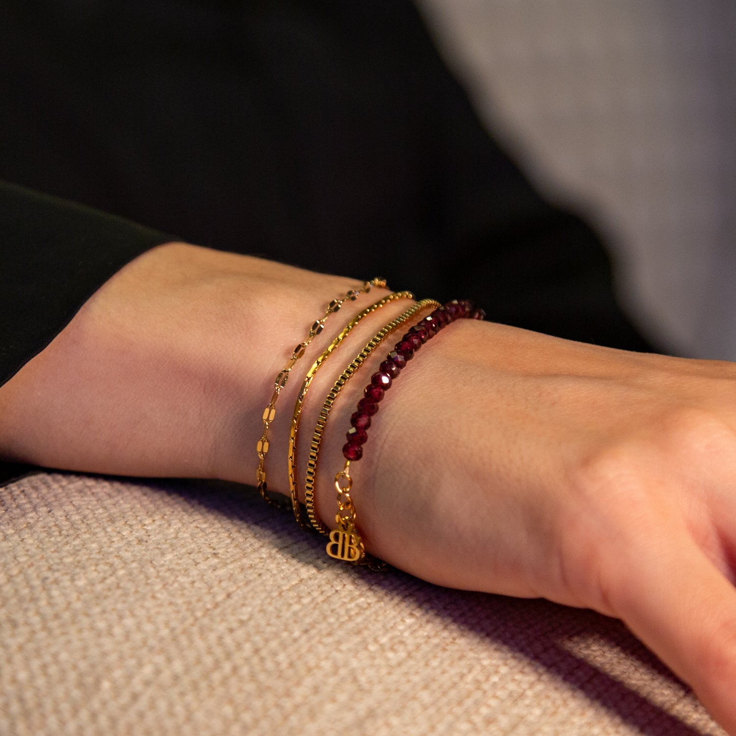 GRANAT ARMBAND FACETTIERT 3MM - SET 3 DAMEN