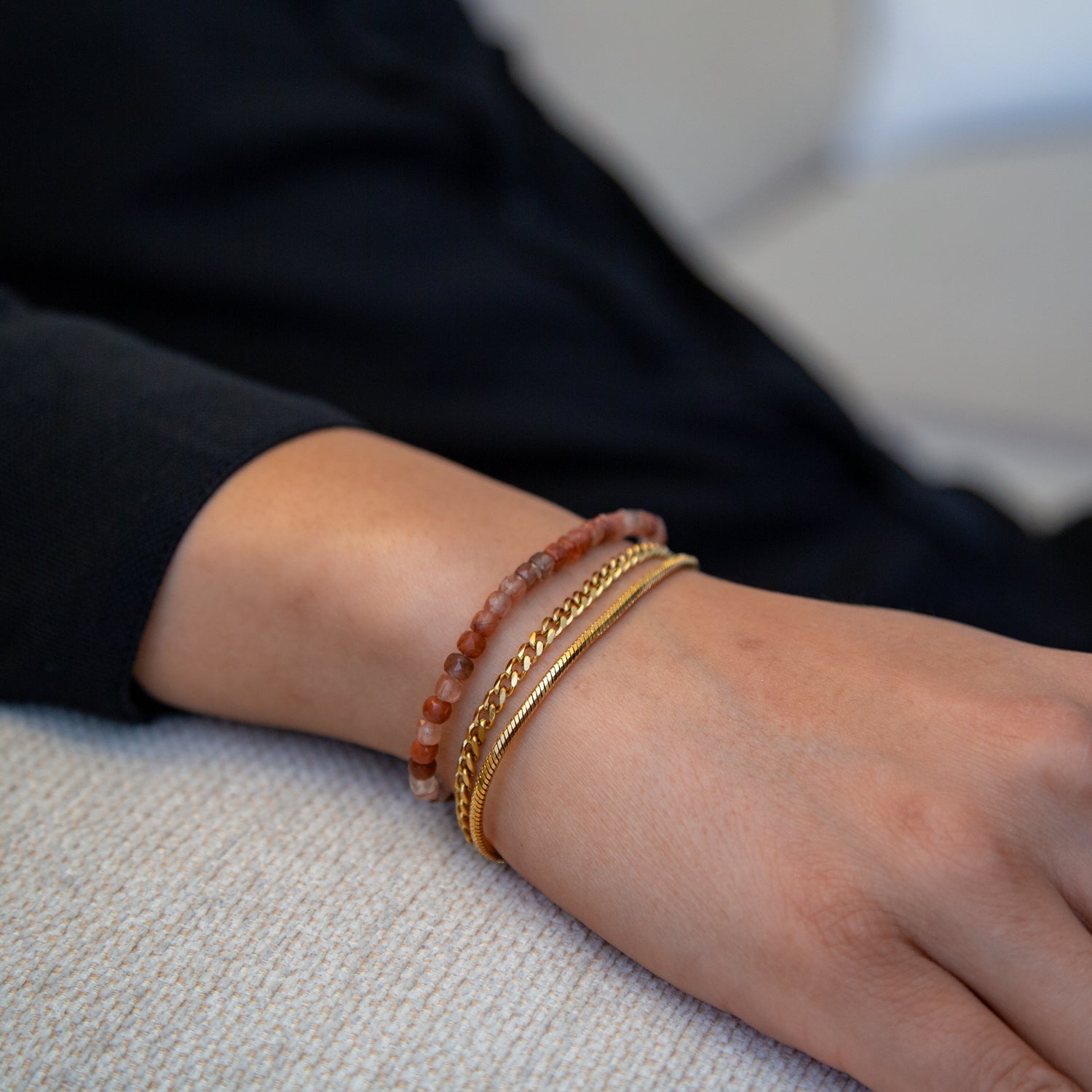 ROTER LABRADORIT CUBE ARMBAND FACETTIERT 4MM - SET 2 HERREN