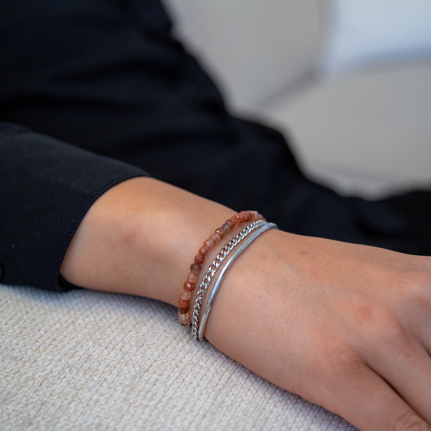 ROTER LABRADORIT CUBE ARMBAND FACETTIERT 4MM - SET 2 HERREN