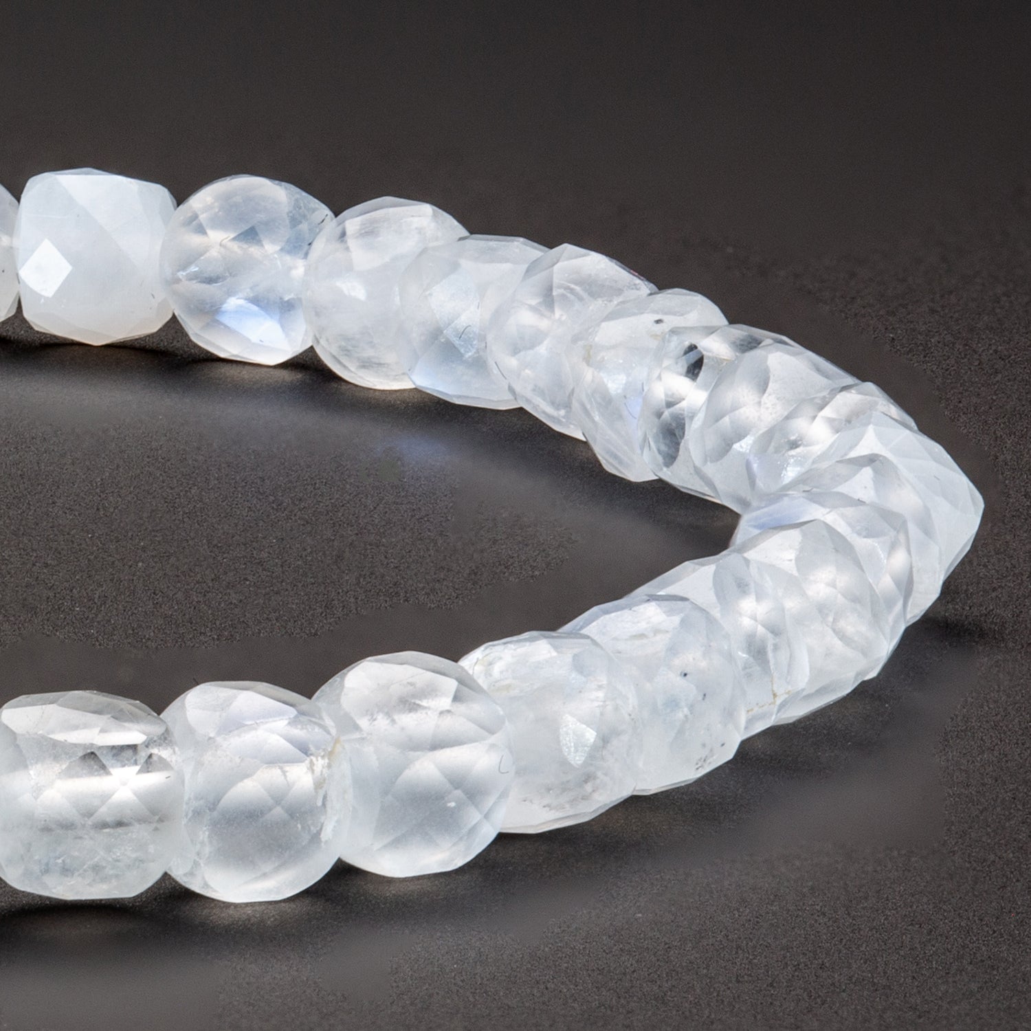 Mondstein und Hämatit matt Armband 4mm-Armband-Set