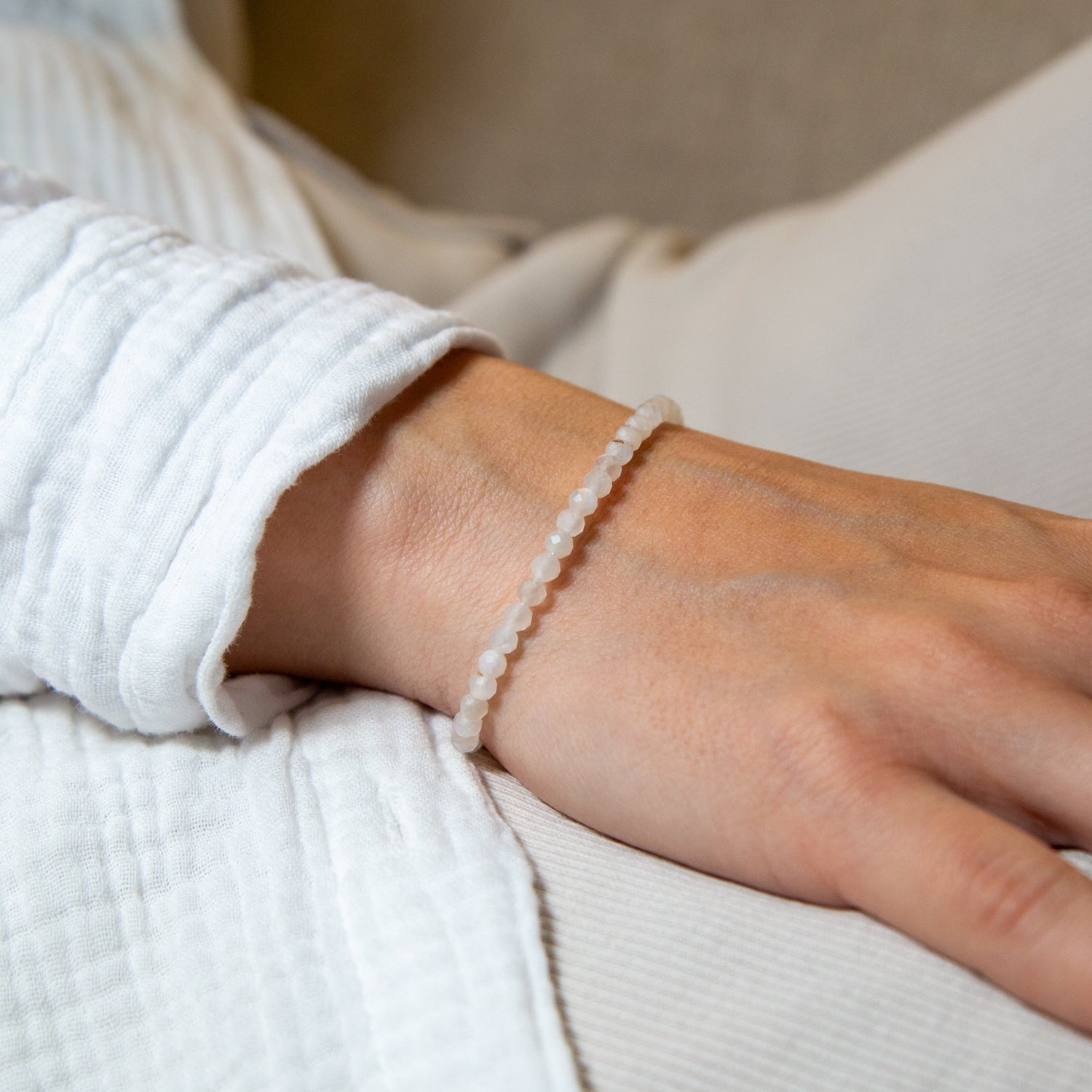 Moonstone Armband facettiert 3mm- Juni Birthstone - BONES & BUDDHAS