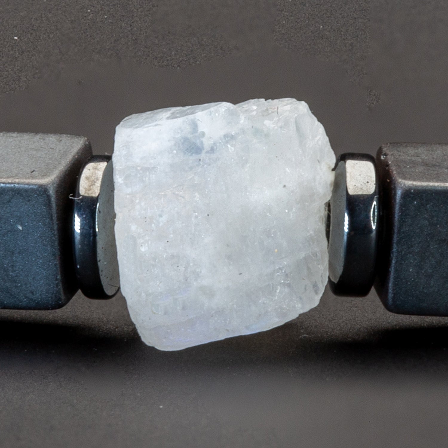 Mondstein und Hämatit matt Armband 4mm-Armband-Set (Juni Geburtsstein) - BONES & BUDDHAS