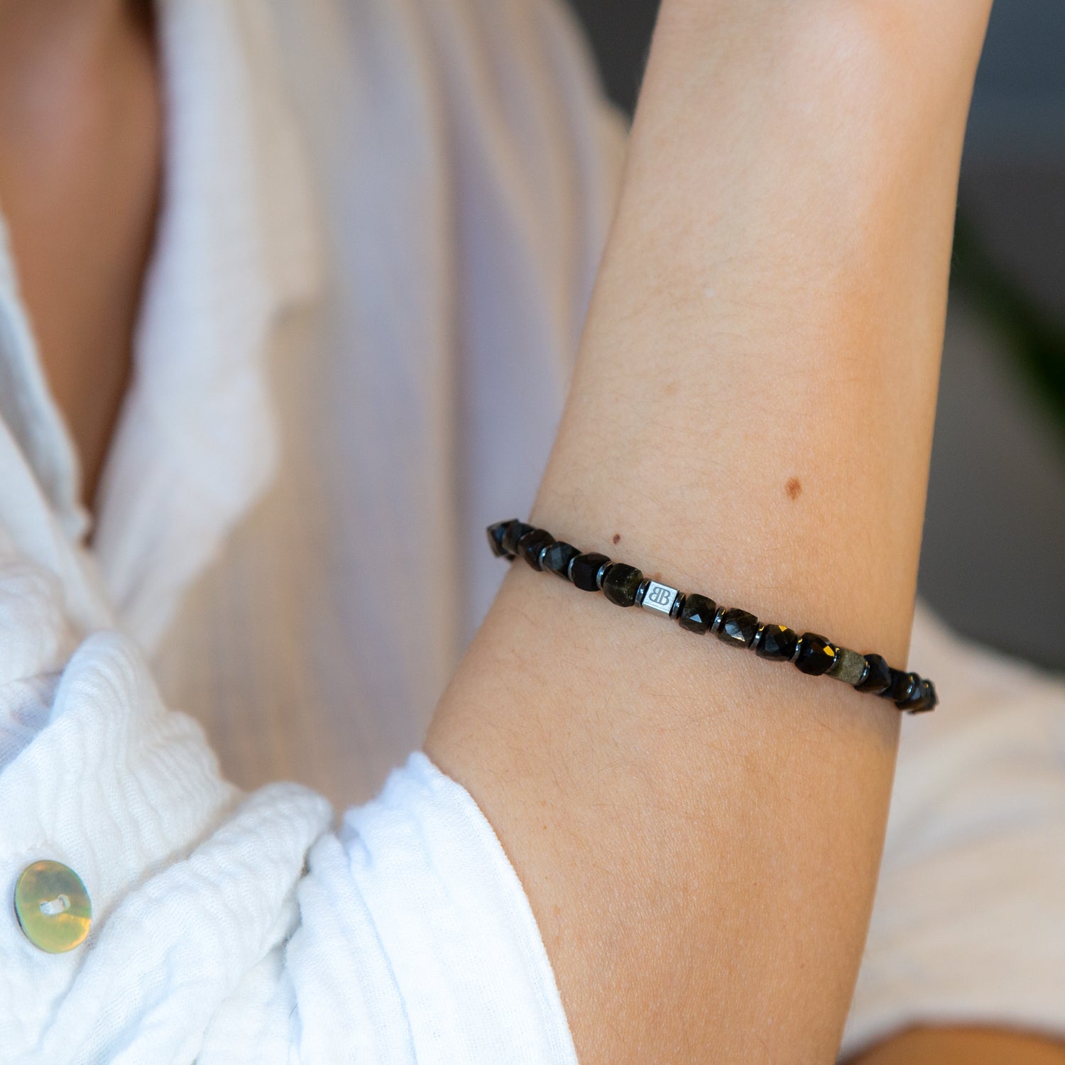 Goldener Obsidian Cube Armband facettiert 4 mm - BONES & BUDDHAS