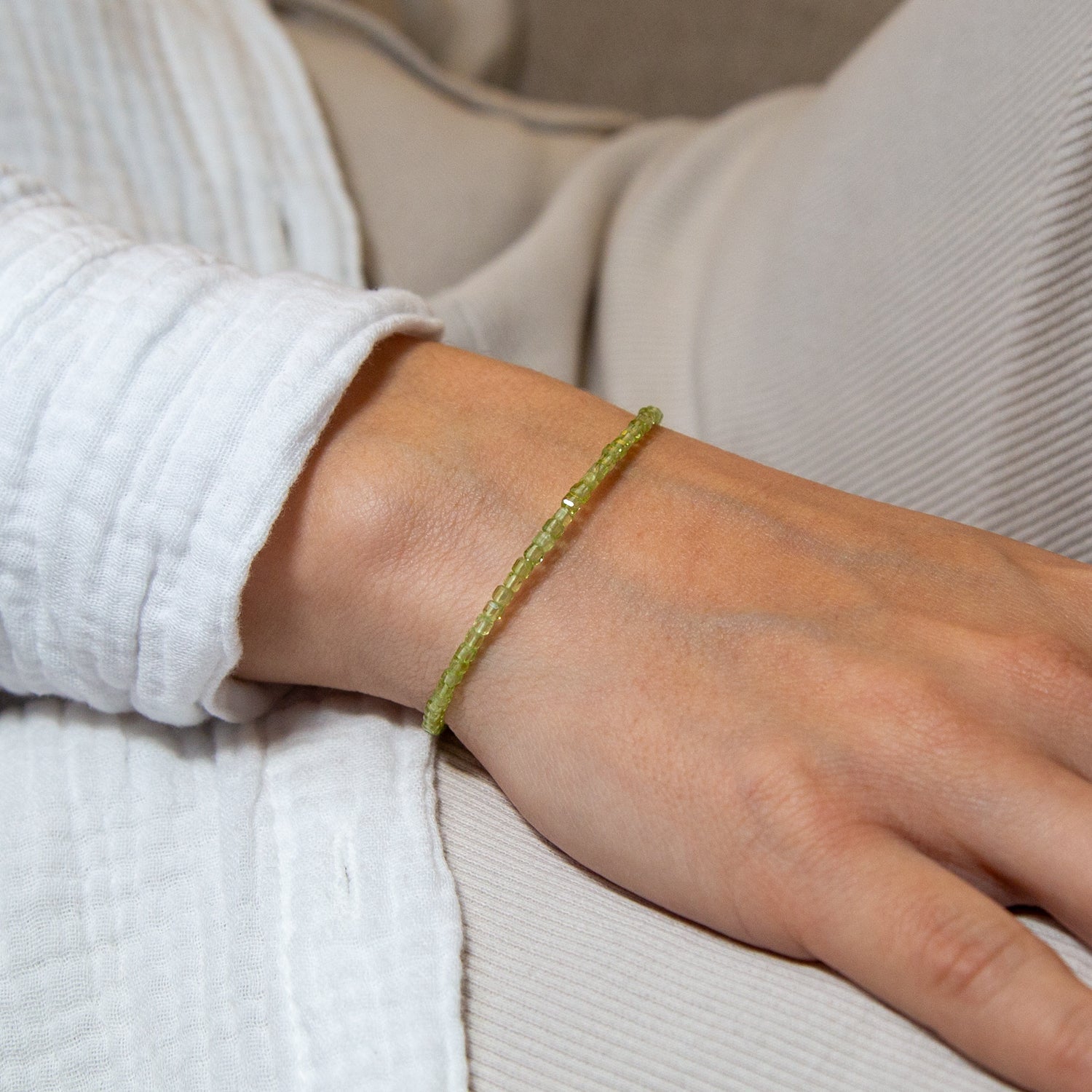 Peridot Armband facettiert 2mm- August Birthstone - BONES & BUDDHAS