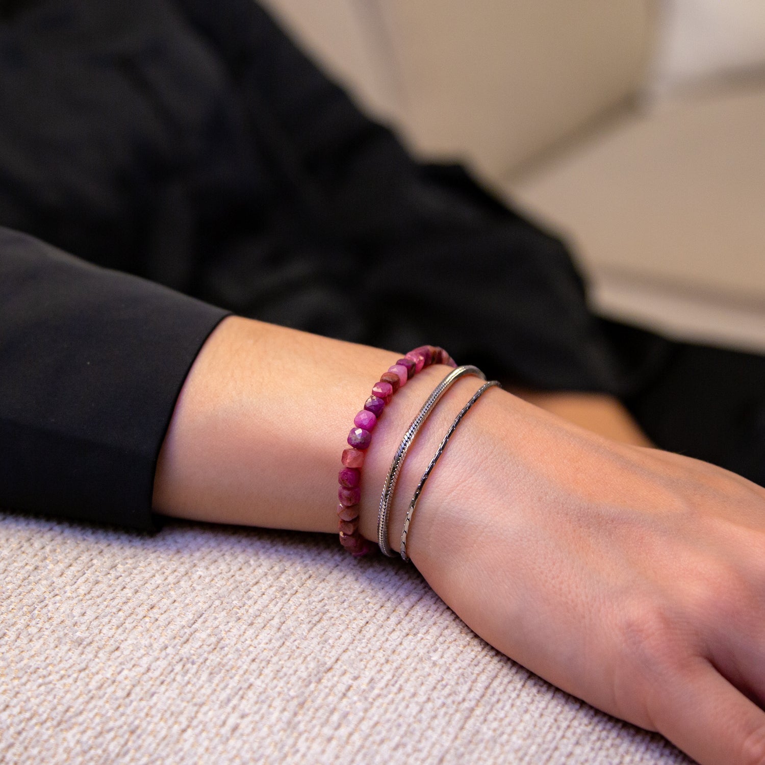 RUBIN CUBE ARMBAND FACETTIERT 4MM - SET 2 DAMEN