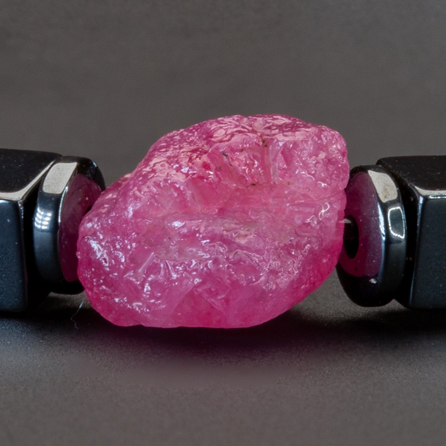 Rubin und Hämatit glossy Armband 4mm- Juli Birthstone - BONES & BUDDHAS