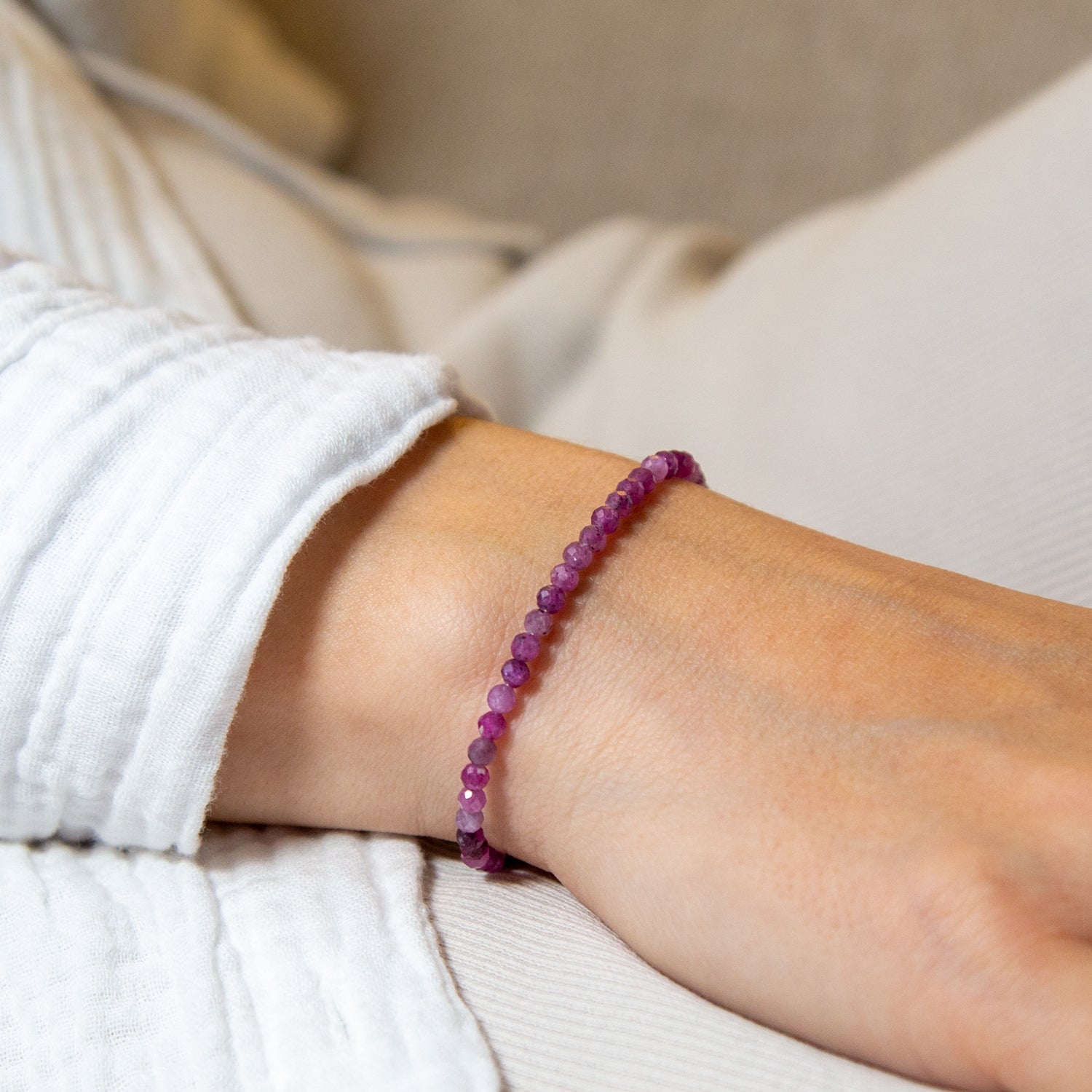 Rubin Armband facettiert 3mm- Juli Birthstone - BONES & BUDDHAS
