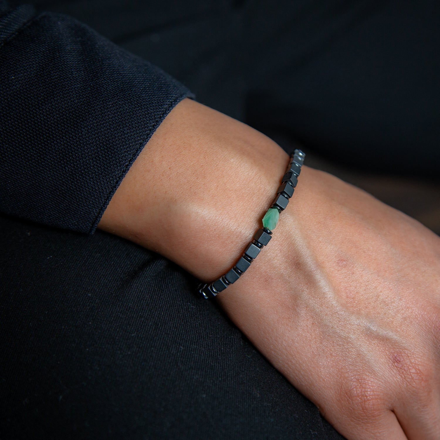 Smaragd und Hämatit matt Armband 4mm- Mai Birthstone - BONES & BUDDHAS