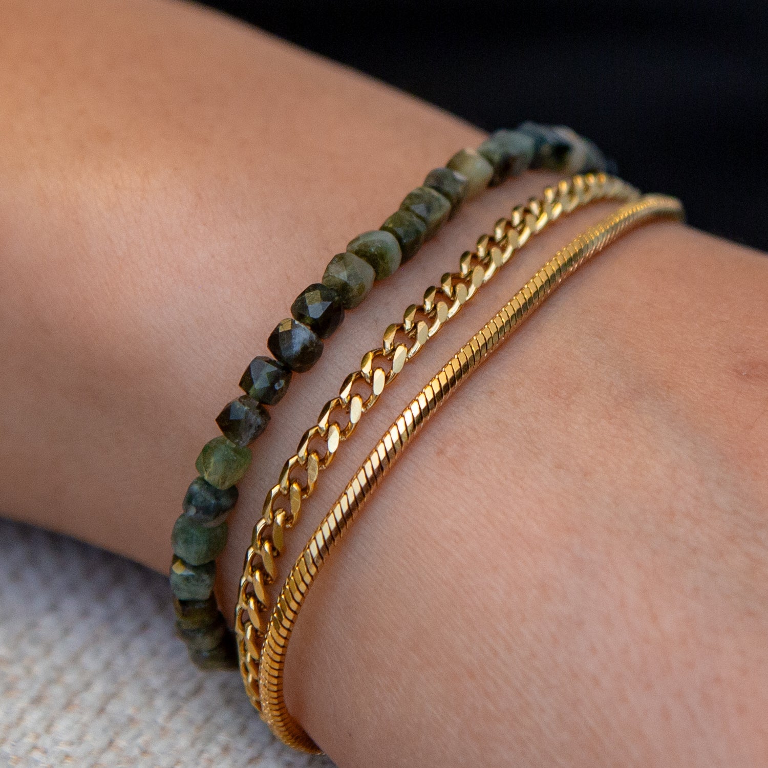 GRÜNER TURMALIN CUBE ARMBAND FACETTIERT 4MM - SET 2 HERREN - BONES & BUDDHAS