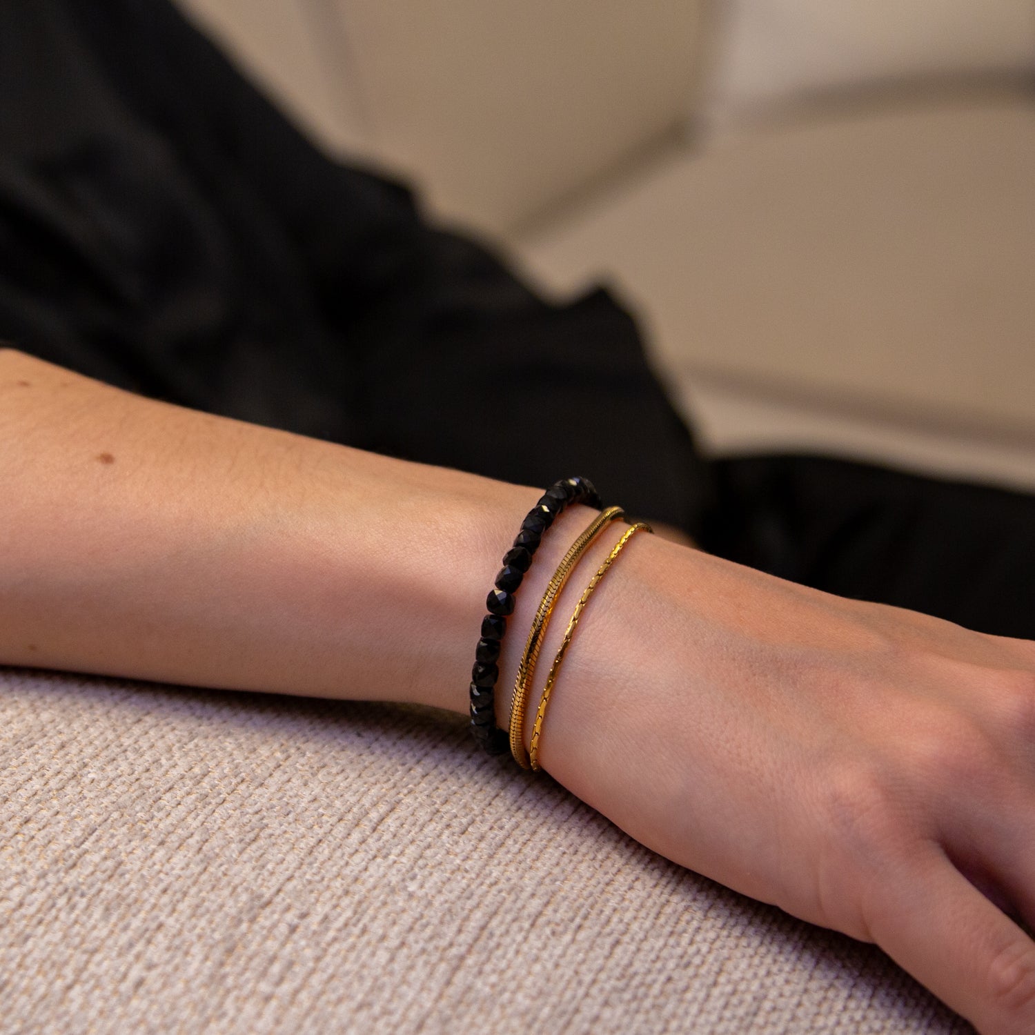 SCHWARZER TURMALIN CUBE ARMBAND FACETTIERT 4MM - SET 2 DAMEN