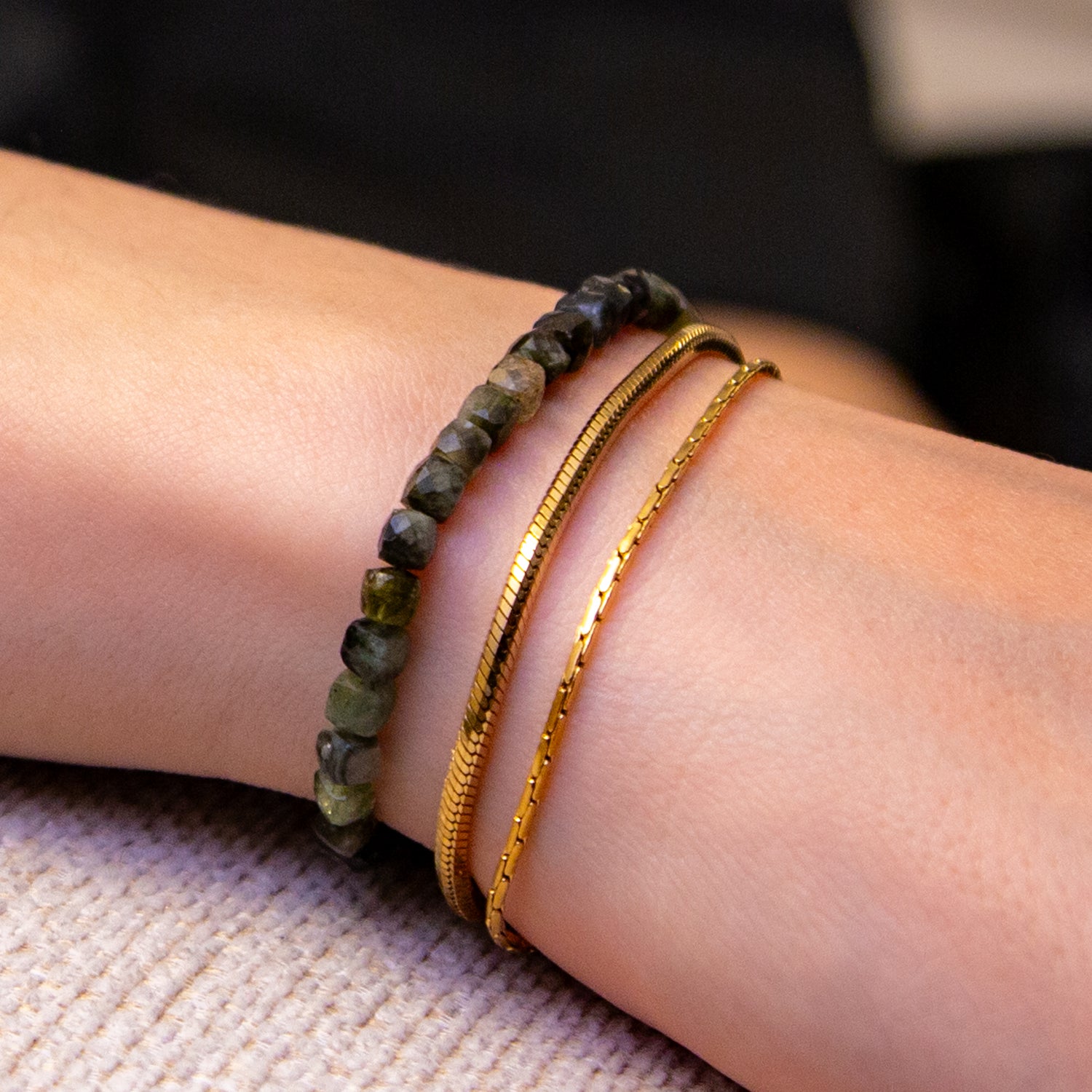 GRÜNER TURMALIN CUBE ARMBAND FACETTIERT 4MM - SET 2 DAMEN