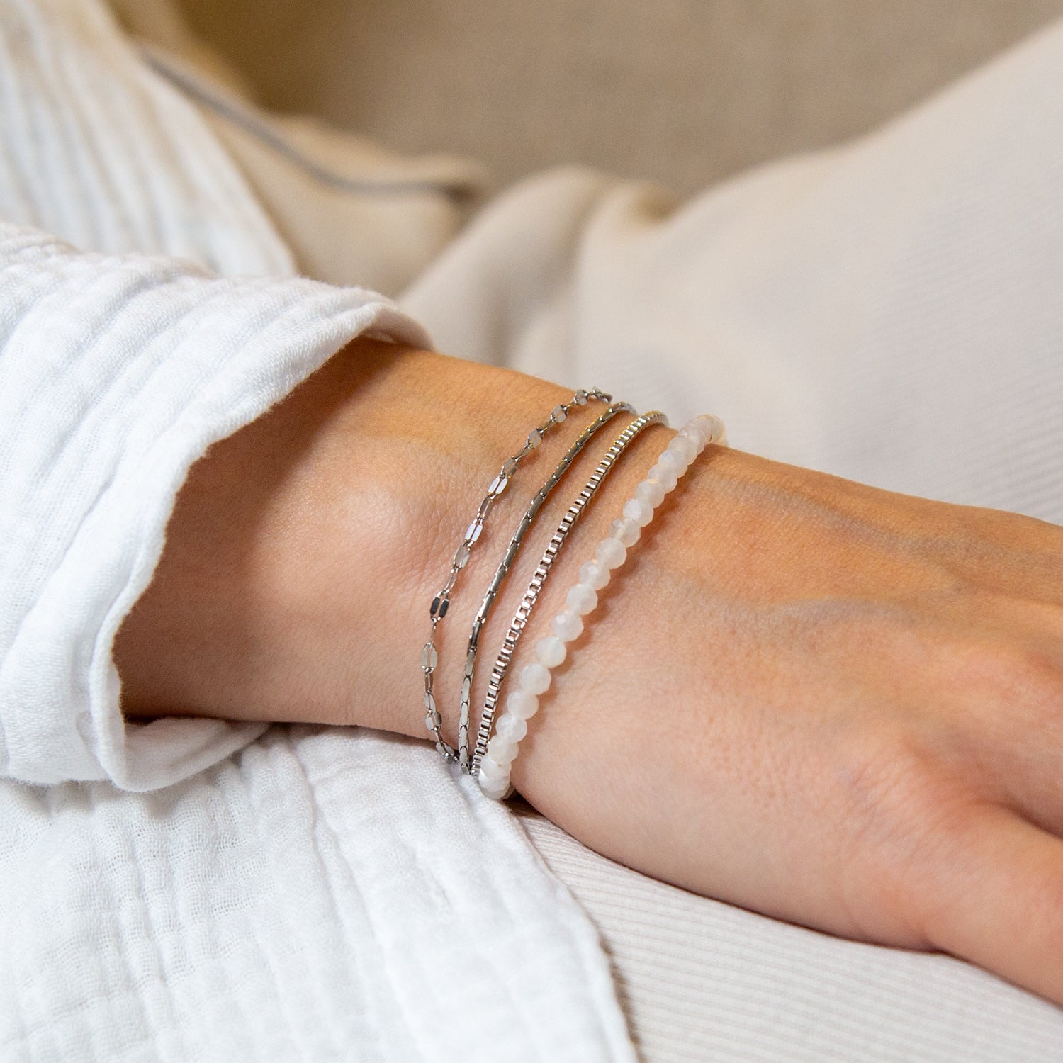 MOONSTONE ARMBAND FACETTIERT 3MM - SET 3 DAMEN