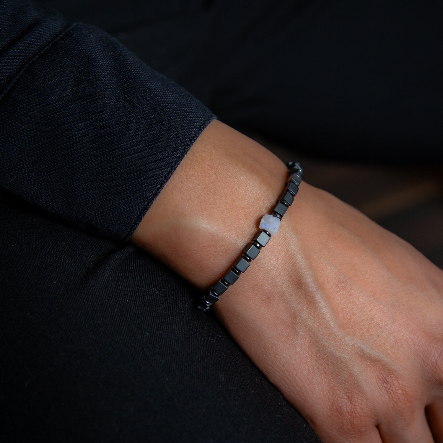 Moonstone und Hämatit matt Armband 4mm- Juni Birthstone
