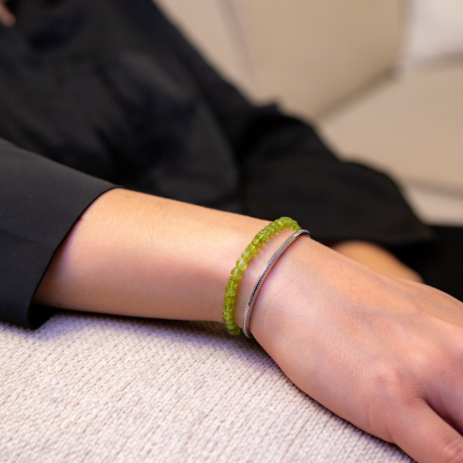 PERIDOT CUBE ARMBAND FACETTIERT 4MM - SET 1 DAMEN