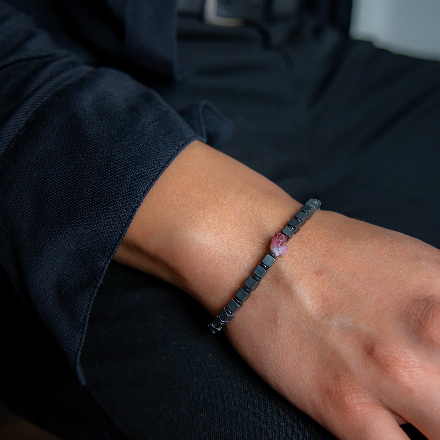 Turmalin und Hämatit matt Armband 4mm- Oktober Birthstone