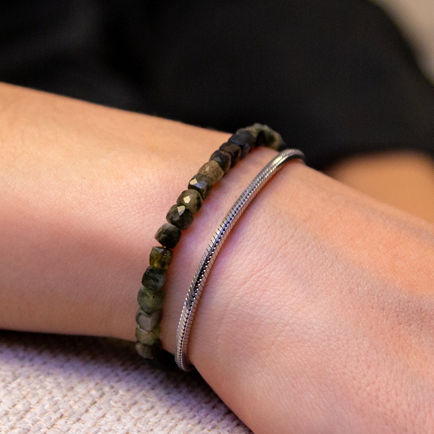 GRÜNER TURMALIN CUBE ARMBAND FACETTIERT 4MM - SET 1 DAMEN